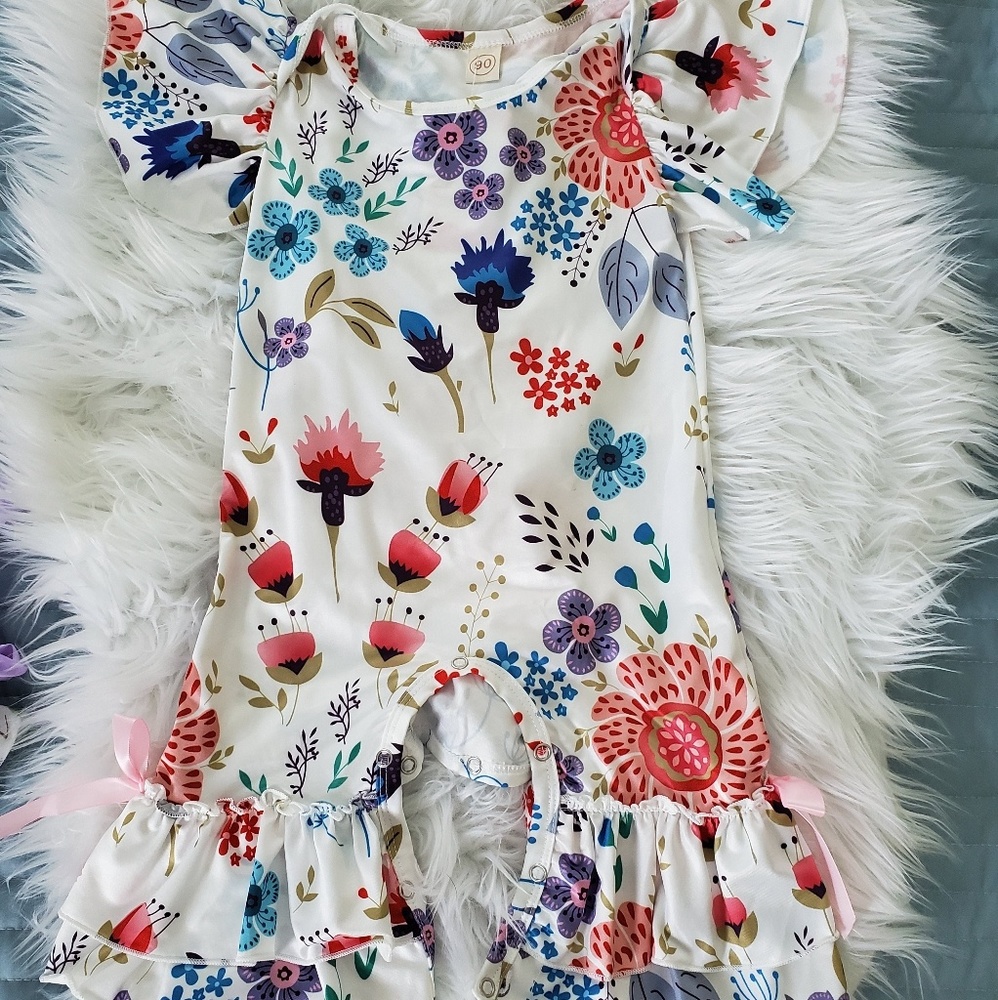 ✨ Baby Girl Floral Onesie 🌷💮 12 Month